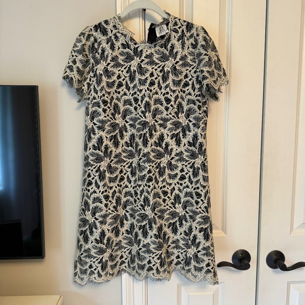 Dress - Mini DRA Size Small